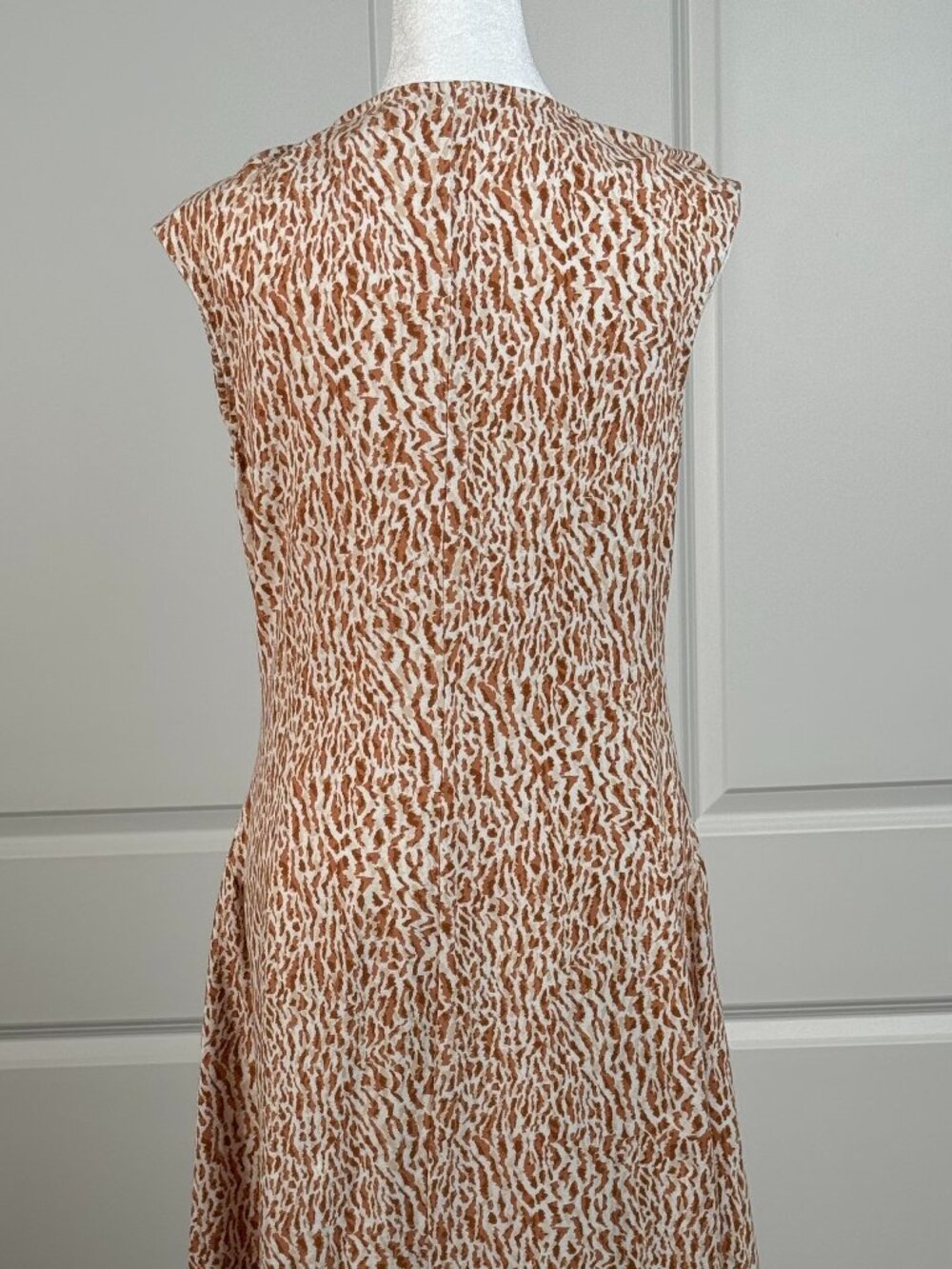 OLD NAVY Cotton Blend Scoopneck Fit and Flare Midi Dress Tan/White print Medium - Picture 3 of 3
